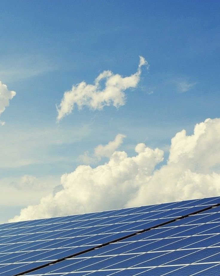 ☀️ Et si vous découvriez une autre façon de produire votre propre énergie solaire ?
Au Mas des Romarins, l’environnement est au cœur de notre démarche — c’est pourquoi nous avons installé un tracker solaire Lumioo, qui suit le soleil toute la journée pour une production optimale… tout en servant d’ombrelle à nos poules !
✨ Le vendredi 16 mai, de 11h à 18h, nous accueillons une Journée Découverte Lumioo.
Au programme : un moment convivial, des échanges autour de notre expérience, des réponses concrètes à vos questions, et peut-être le point de départ de votre propre projet solaire…
➡️ Performance, simplicité, autonomie, format compact… On ne vous en dit pas plus. Venez le voir en action, le soleil fera le reste!
☀️ What if you discovered a new way to produce your own solar energy?
At Mas des Romarins, sustainability is at the heart of what we do — which is why we’ve installed a Lumioo solar tracker that follows the sun all day for maximum efficiency… while doubling as a shady shelter for our hens!
✨ On Friday, May 16th from 11am to 6pm, we’re hosting a Lumioo Discovery Day.
Expect a friendly moment, an open conversation about our experience, real answers to your questions — and maybe the beginning of your own solar journey...
➡️ Efficiency, simplicity, autonomy, a compact format… We won’t say more for now. Come see it in action — the sun will take care of the rest!
@lumioofrance #masdesromarins #maisonsdhotesdeprovence #paysdefayence #chambresdhotesprovence #bedandbreakfastprovence #chambresdhotes #slowtravel #séjourenprovence #lumioo #trackersolaire #panneausolaire